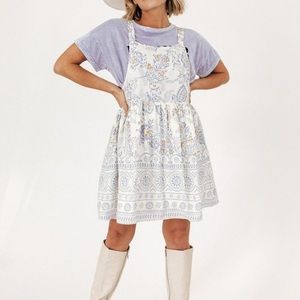 NWT Olivaceous Apron dress